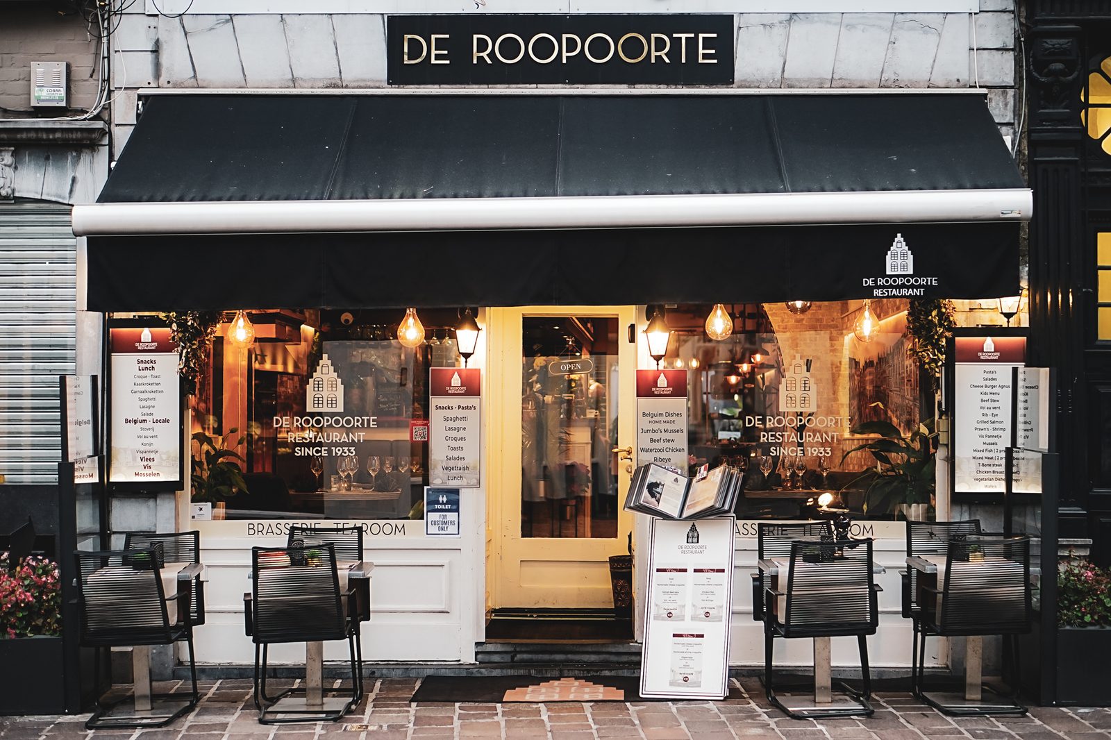 Gevel van De Roopoorte in de Vlamingstraat
